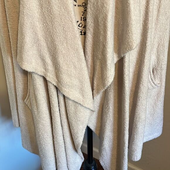 Barefoot Dreams CozyChic Lite Tan Open Style Cardigan Sweater Feminine Modern - Picture 7 of 9